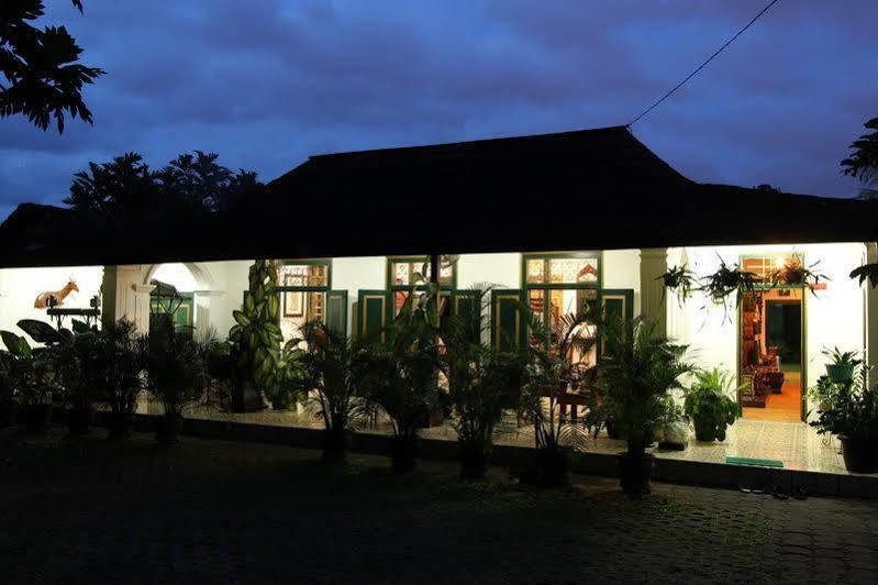 Ferienwohnung Ndalem Gamelan Yogyakarta Exterior foto